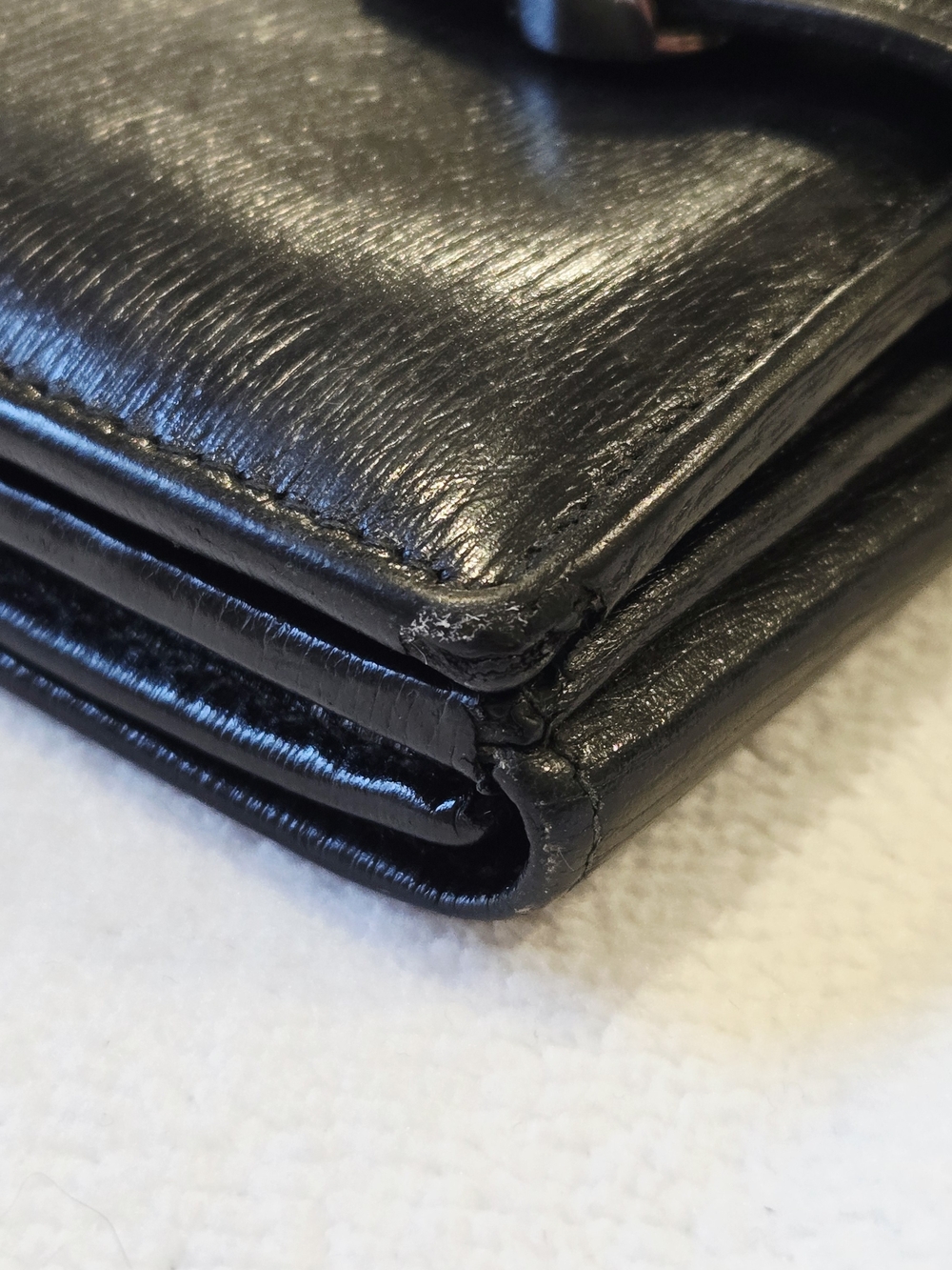 Gucci Black Leather Wallet with Silver G Buckle With Box - Picture 6 of 16